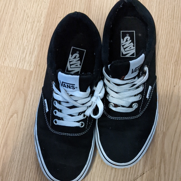 Mens Vans - Picture 2 of 2